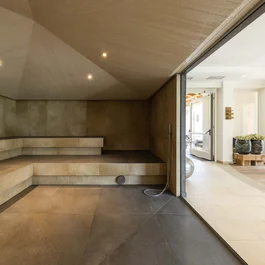 Wellness im Alpenschlössel: Ruhe und Wärme in Südtirol