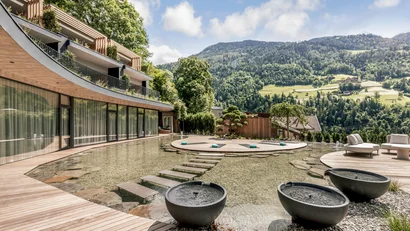 Wellness im Alpenschlössel: Ruhe und Wärme in Südtirol